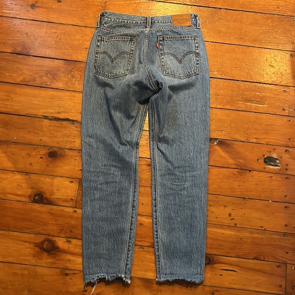 Levi’s size 27 high rise wedgie straight leg jeans - Picture 7 of 7